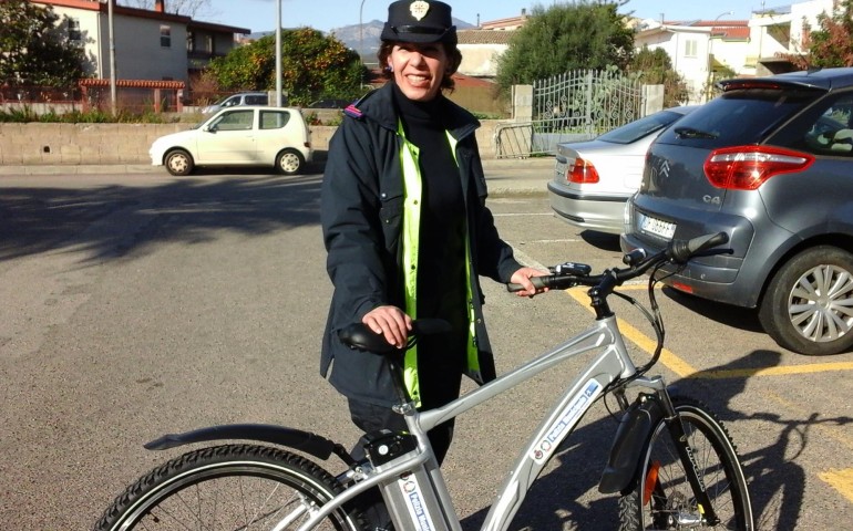 Lotzorai. La Polizia Municipale in bicicletta. Il sindaco Rubiu: “Si deve dare l’esempio”