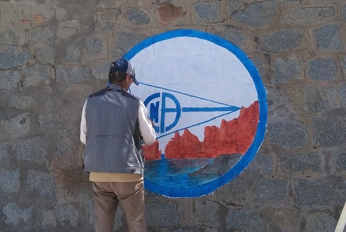 Il restauro dei murales al Porto di Arbatax