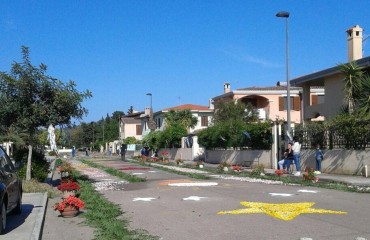 Le strade addobbate per la festa di S.Giorgio