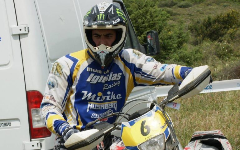 Massimo Cabitza in sella alla sua moto