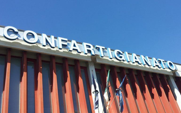 In Sardegna officine artigiane in crisi a causa di concorrenza sleale, abusivismo e mancanza di liquidità delle famiglie.