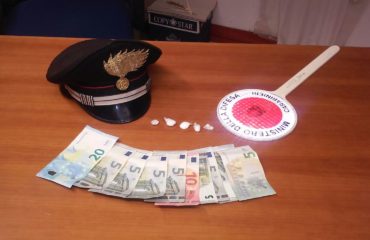 Droga e contanti sequestrati dai carabinieri a Bari Sardo