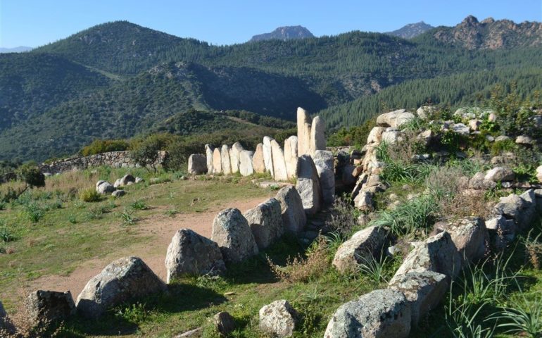 Lo scatto di oggi, opera di Pietro Paolo Serra, ritrae la Tomba dei Giganti di Osono -Triei (Ogliastra).