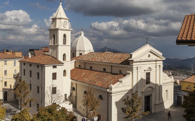 Cattedrale di Lanusei ( foto www.diocesidilanusei.it)
