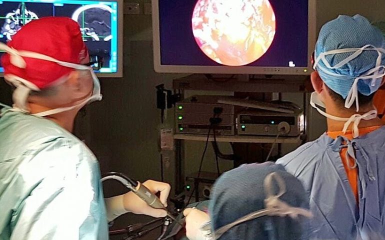 Brotzu. In Neurochirurgia i tumori si vincono con l’Endoscopio 3D