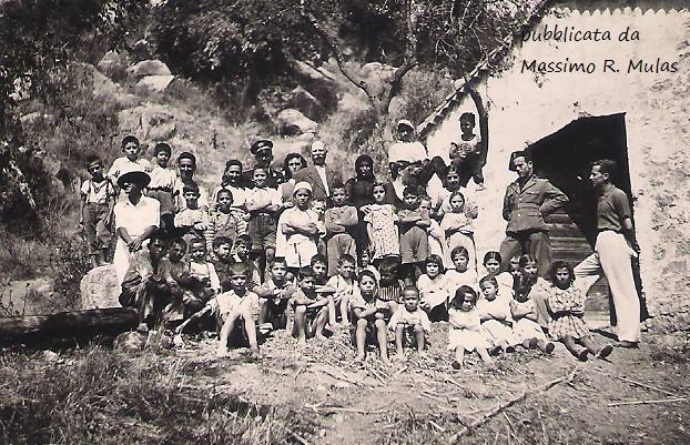 Come eravamo. Figli della lupa, balilla e piccole italiane in uno scatto della Tortolì degli anni 40