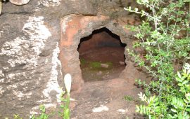 Domus de janas "Giba 'e Scorca" Bari Sardo.