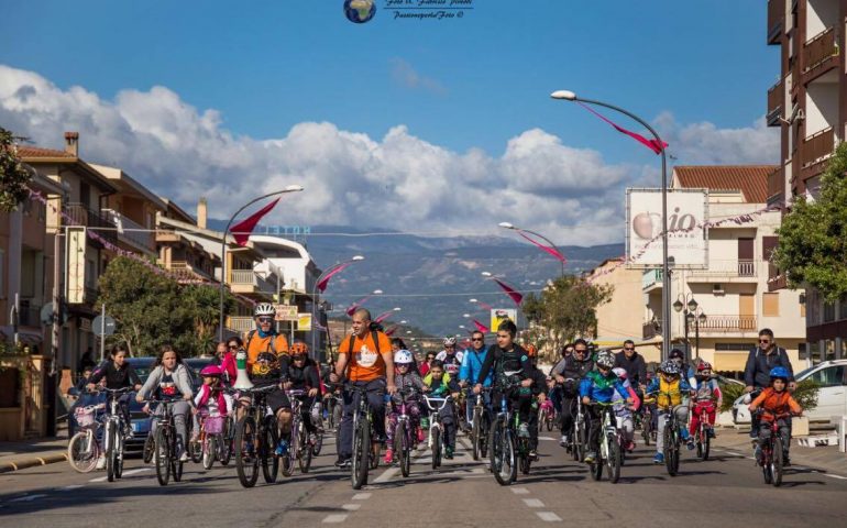 Grande successo anche quest’anno per la “nuova fiaba della bicicletta” raccontata da Orroras Makkas