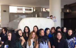 Il flash mob delle Heminas lo scorso aprile, foto Ansa