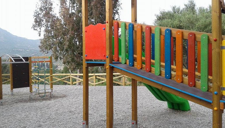 Loceri, un paese a misura di bambino: inaugurato il parco giochi di San Bachisio