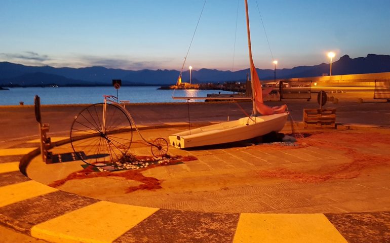 Le foto dei lettori. Il molo di Levante by night in uno scatto di Vito Lobina