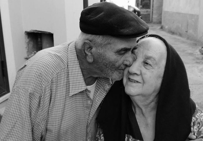 Pietro e Anna ( foto Monica selenu) anziani
