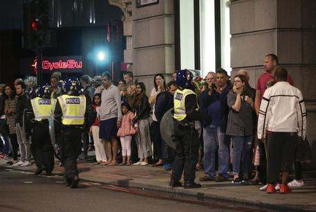 Attacco al cuore di Londra, sei passanti uccisi in nome di Allah da tre terroristi