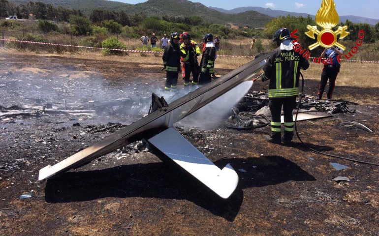 Ultraleggero si schianta a 100 metri dall’atterraggio: morte carbonizzate due persone