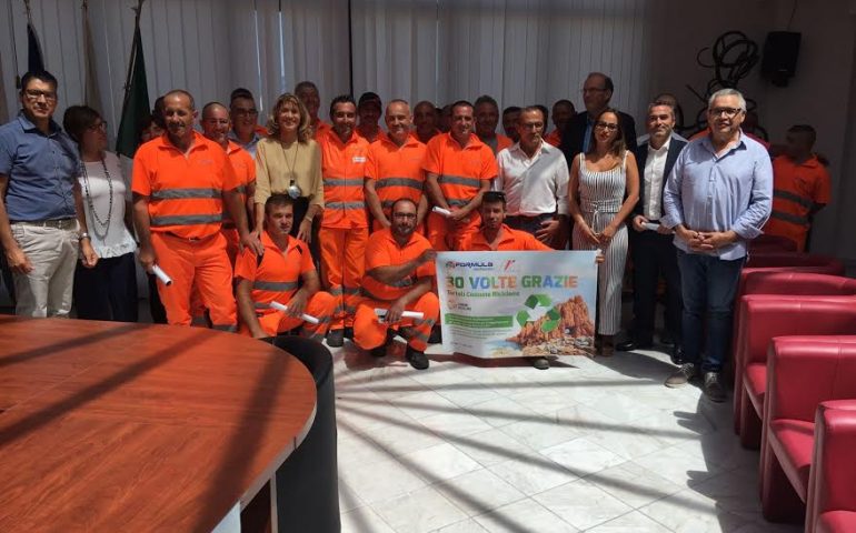 Tortolì Comune Riciclone, 30 volte grazie ai lavoratori di Formula Ambiente