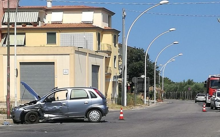 Tortolì, incidente in via Taramone, ferite quattro persone