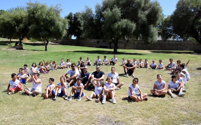 Santa Maria Navarrese, “Un tuffo nel Basket”: divertimento e sport per i piccoli del CFadda Camp