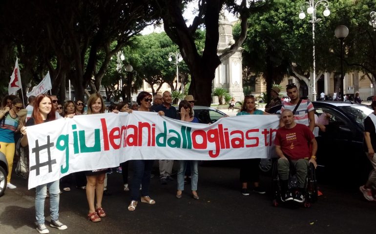 A Cagliari contro la riforma ospedaliera, #giulemanidallogliastra presente. Destinazione: consiglio regionale