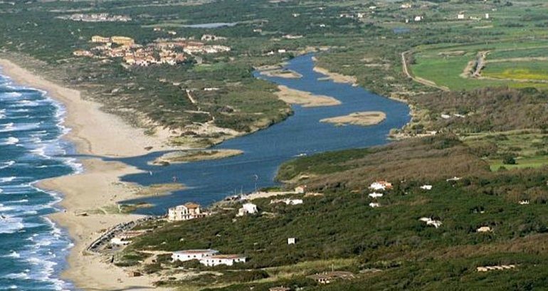 Un’altra tragedia nel mare della Sardegna: turista polacco annega a Badesi