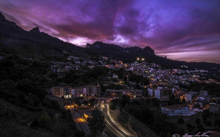 Le foto dei lettori. Nello scatto di oggi i colori del cielo sopra Jerzu