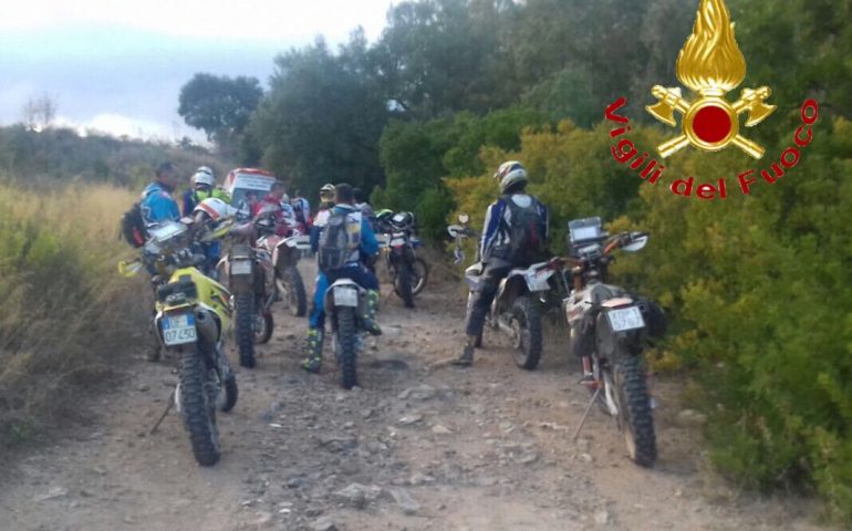 Cardedu, centauro cade dalla moto, trasportato all’ospedale di Nuoro con l’elicottero dei Vigili del Fuoco