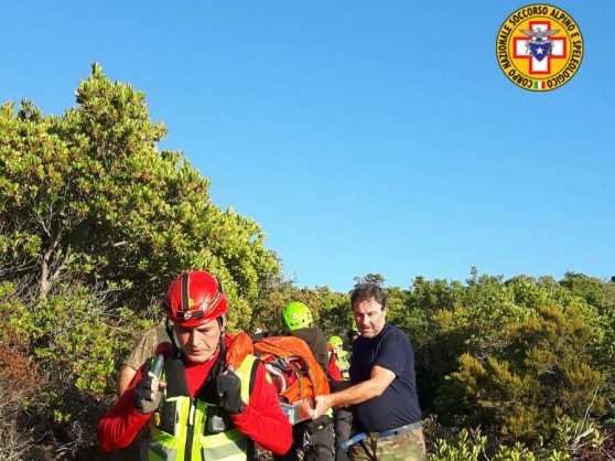 Soccorso alpino al lavoro: escursionisti salvati a Maracalagonis e Dorgali