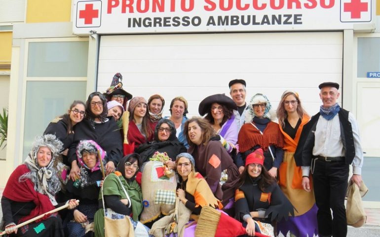 Un sorriso tra le corsie dell’ospedale di Lanusei, merito delle Befane dell’associazione “Peter Pan”