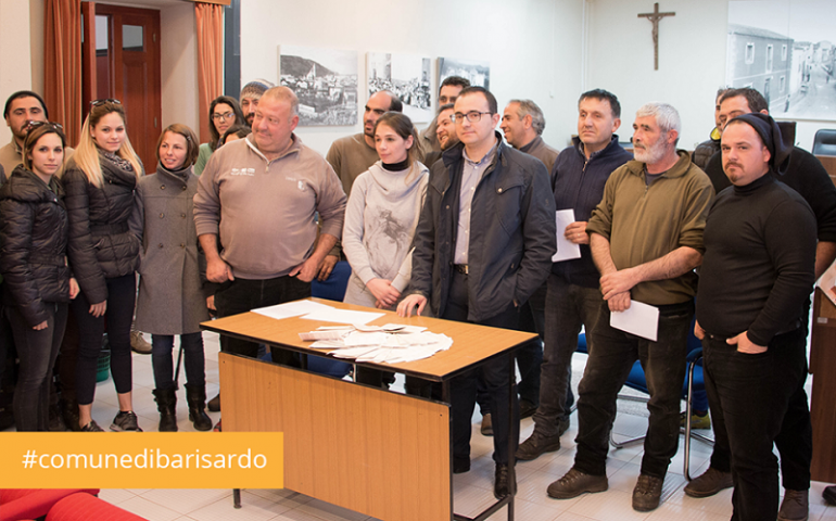 Bari Sardo, protesta di agricoltori e allevatori, riconsegnate in Comune le schede elettorali