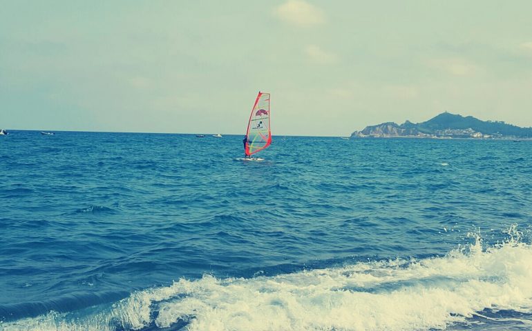 Le foto dei lettori. Windsurfing in Ogliastra