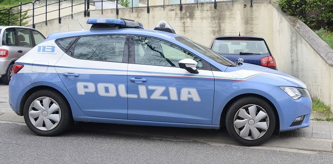 Fermato dalla Polizia con la droga in tasca. Nei guai un giovane tortoliese