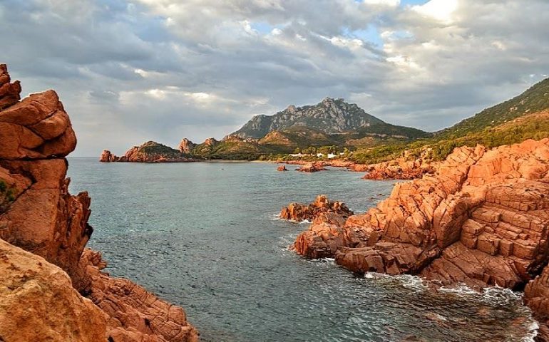 Stupendi scorci ogliastrini negli scatti di Pietro Paolo Serra, tra mare e montagna