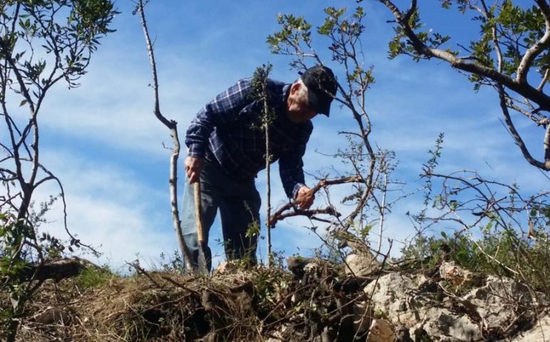 La fotonotizia. I giovani di Ardalafè fanno tappa a “Su Rele”