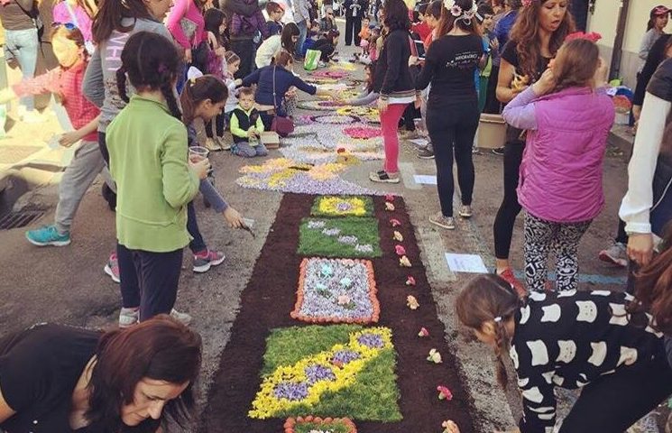 Tortolì in Fiore: un fine settimana di colori, musica, cibo e spettacolo. Il programma completo dell’evento