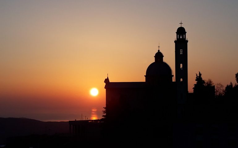 Le foto dei lettori. Alba mozzafiato a Lanusei