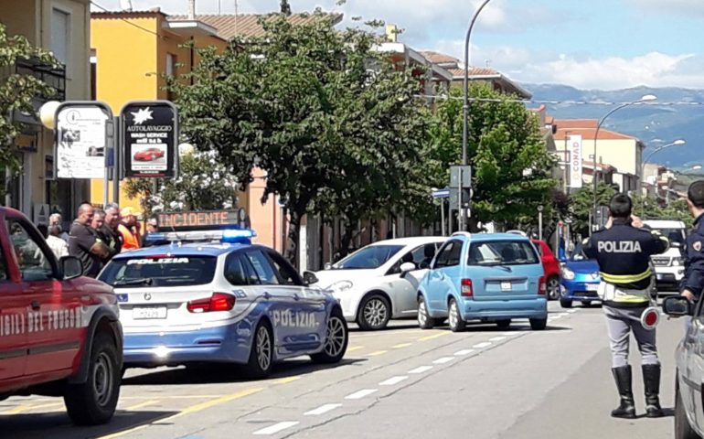 Tortolì, contro un’auto a causa di un malore. Incidente in via Monsignor Virgilio