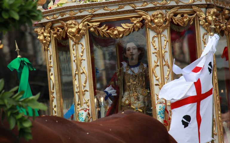 Oggi per la Sardegna la giornata è speciale. Chi era Sant’Efisio?