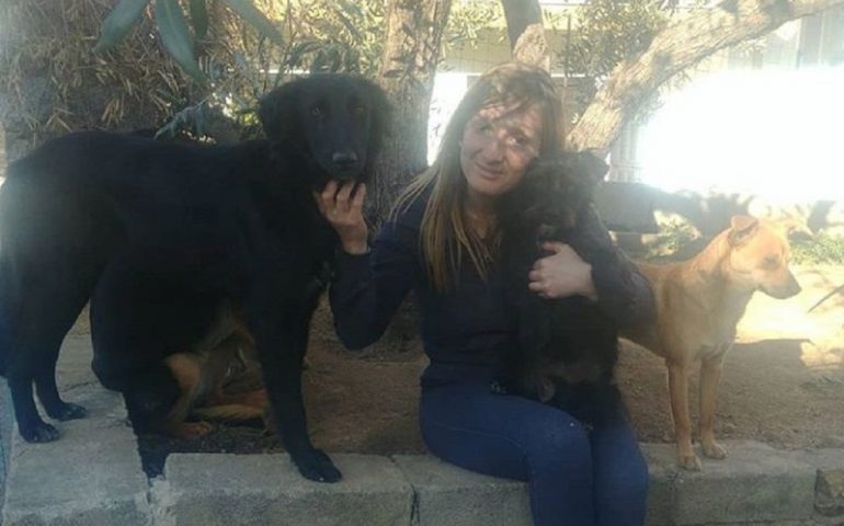 Parla Barbara Pistis, la volontaria che salva i cani dalla strada: «La colpa del randagismo è un po’ di tutti noi»