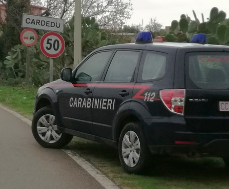 Turista tedesco derubato a Cardedu. Indagano i carabinieri