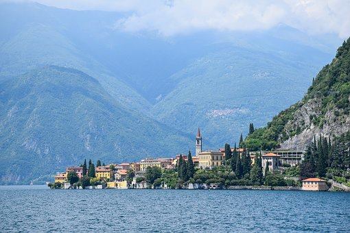 Como. Giovane sardo prova a scattare un selfie ma cade nel lago e annega