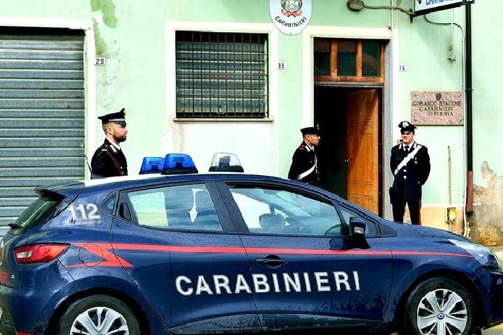 Tertenia carabinieri furto barca