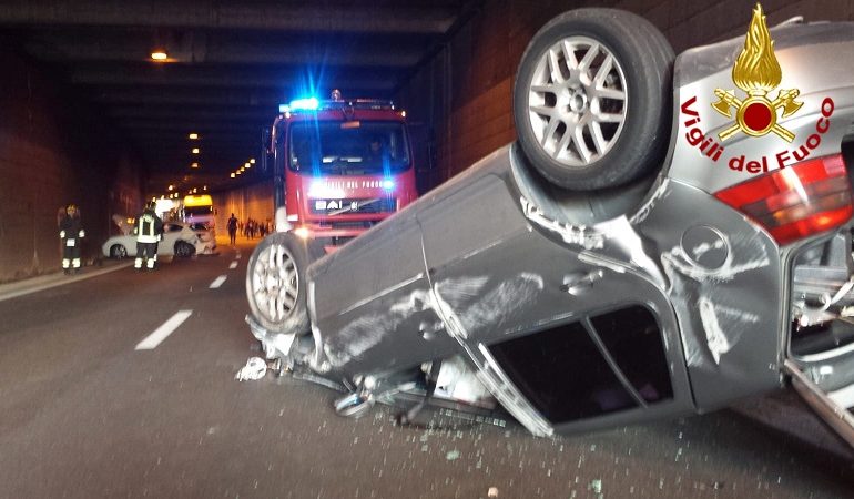 Brutto incidente sulla strada statale 131 DCN Siniscola – Nuoro, due feriti trasportati all’ospedale