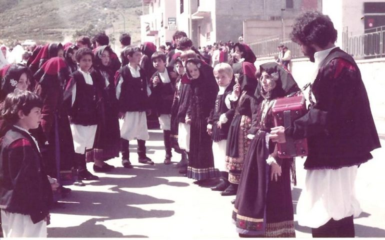 Cartoline dal passato. Il Gruppo Folk di Villagrande a Muravera nell’84