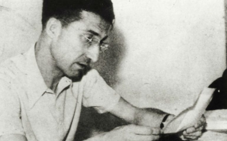 Accadde oggi. Il mondo della cultura il 27 agosto del 1950 perde Cesare Pavese, suicida in albergo