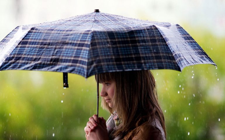 Meteo pazzo: non dimenticate l’ombrello. Primo weekend d’agosto sotto la pioggia
