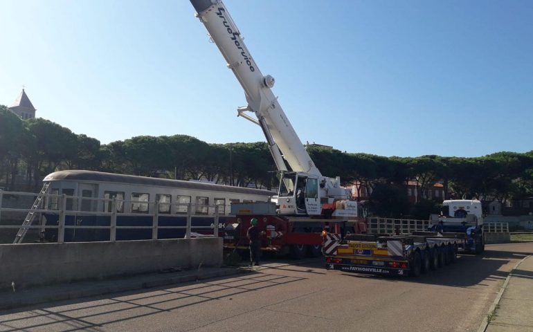 (FOTO) Trenino Verde. Ad Arbatax si cambiano i mezzi e la stagione continua