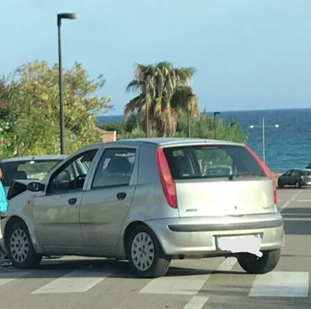 Tortolì, incidente a Porto Frailis, due le auto coinvolte