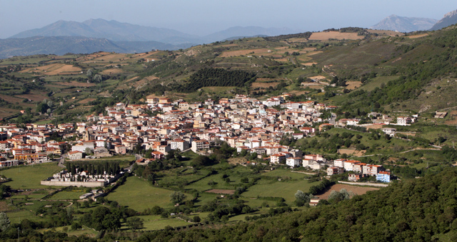 Cadavere dentro un pozzo. Macabro ritrovamento a Mamoiada