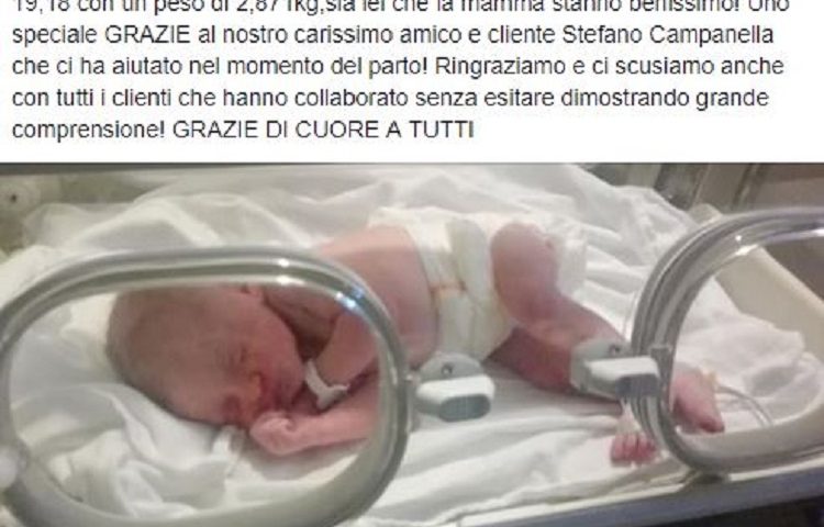 Parto a sorpresa in trattoria: la mamma pensava di essere incinta al terzo mese