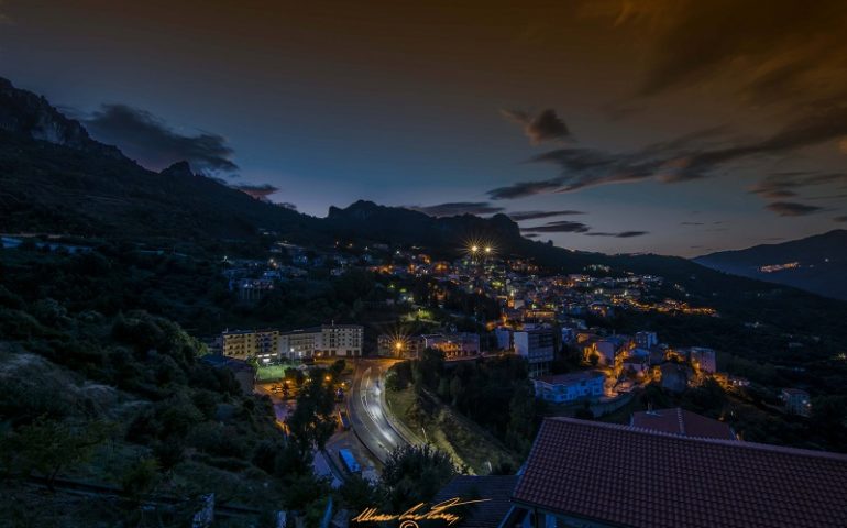 Le foto dei lettori. Jerzu by night nello spettacolare scatto di Cristian Mascia