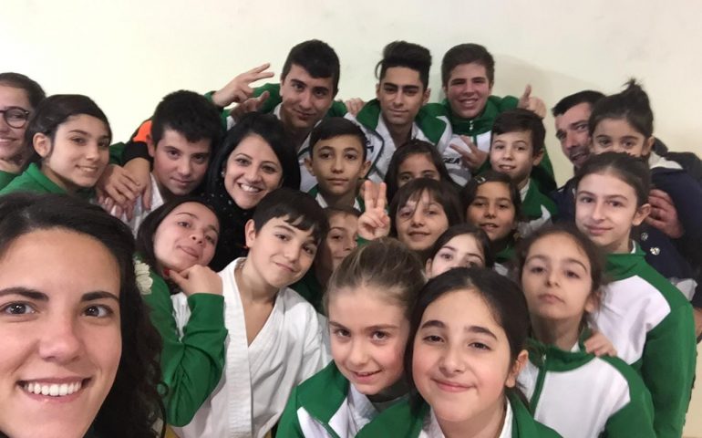 La squadra di karate Polisportiva di Triei conquista a Sassari il terzo posto sbaragliando altri 300 atleti